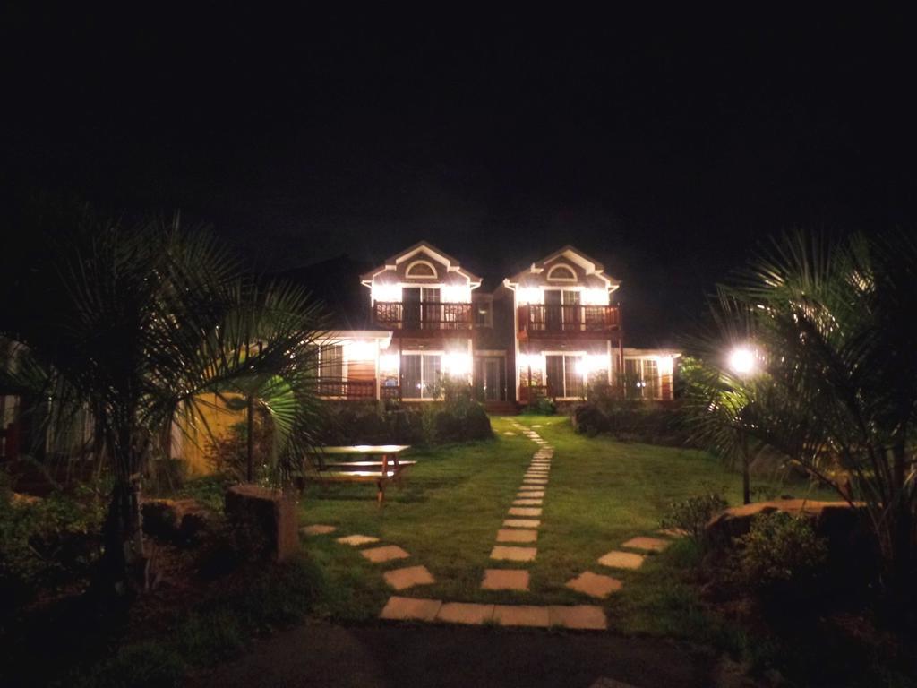 Jubilee Chalet Seogwipo Esterno foto