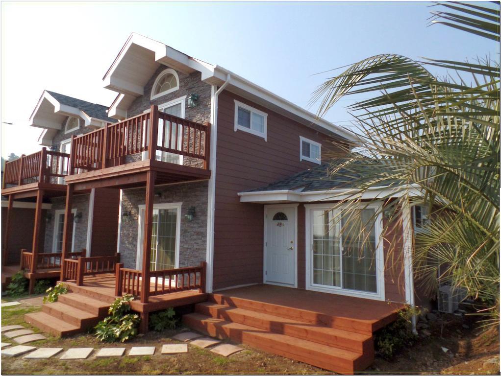 Jubilee Chalet Seogwipo Esterno foto